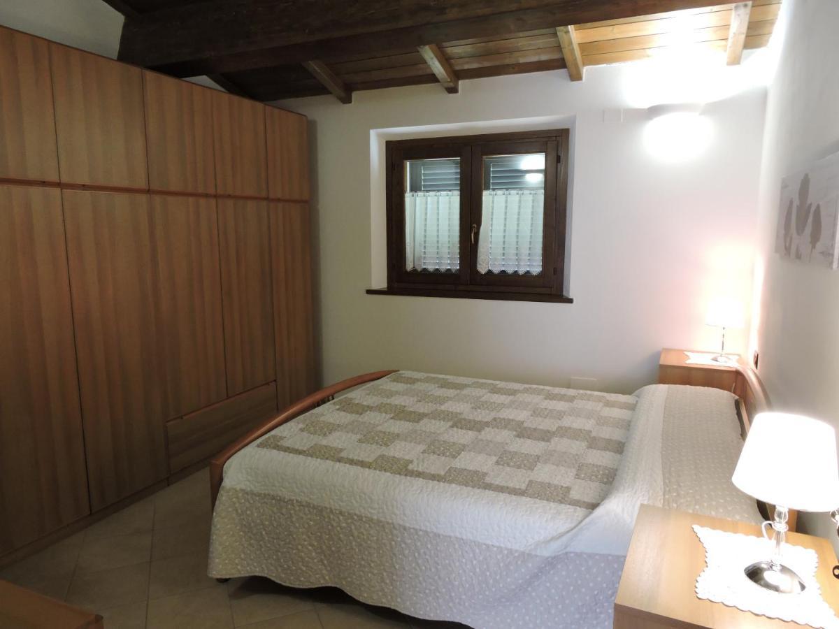 La Casa Di Marco E Lorella Fratta Todina Buitenkant foto