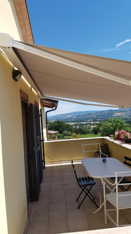 La Casa Di Marco E Lorella Fratta Todina Buitenkant foto